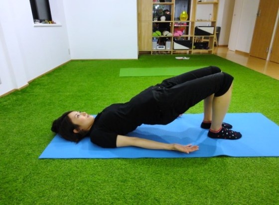 正しい姿勢を心がけましょう