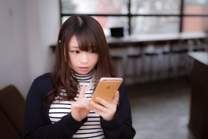 こっそりsnsの投稿をチェック 夫に隠れてしていること