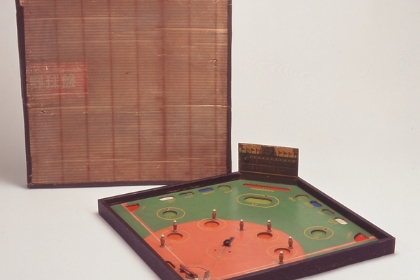 消える魔球に大反響 野球盤の進化を取材